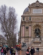 Fontaine et boulevard Saint Michel Paris