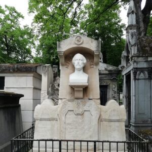 Tombe d'Alfred de Musset au cimetière du Père Lachaise (Paris 20è)