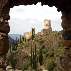 Château de Lastours dans l’Aude (photographie de Pinpin, licence Cc-By-Sa-2.5)