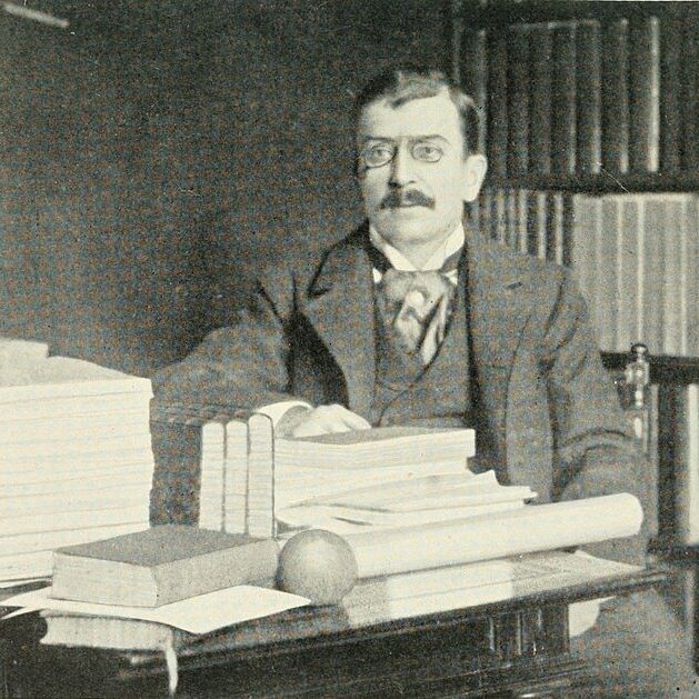 Ferdinand Brunetière dans son bureau