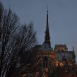 Jeanne Menjoulet - Notre Dame de Paris, un soir d'hiver (2015)