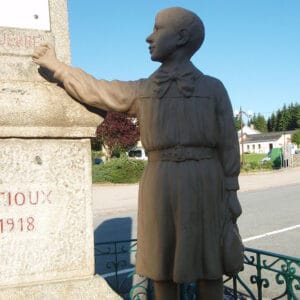 Langladure - Monument aux morts pacifiste de Gentioux, Creuse (2009)