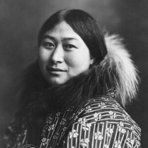 Nora Ootenna, une jeune femme inuit
