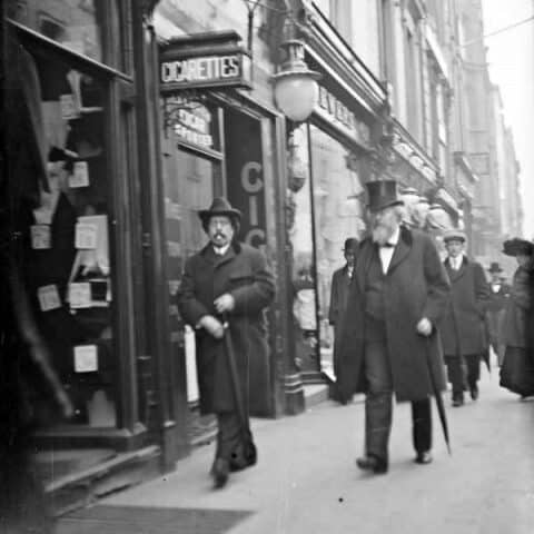 Photographie d’une rue de Dublin vers 1900