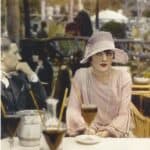 Pola Negri au Café de la Paix, Paris, 1927 par Burton Holmes