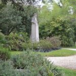 Statue de Jules Laforgue au Jardin Massey de Tarbes
