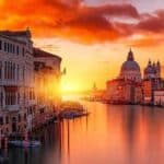 Venise au soleil couchant (lumière rouge)
