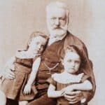 Victor Hugo avec Jeanne et Georges (1872) - photo par Arsène Garnier, Guernesey